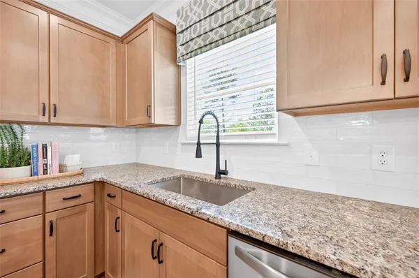 $364,800 | 610 Mountaintop Road Southwest, Cartersville, GA 30120