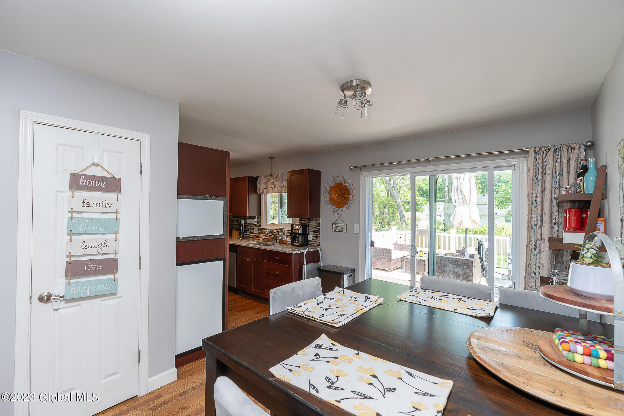 22 Tanglewood Road Colonie, NY 12205 - Photo 20 of 41 029-22-Tanglewood-Rd