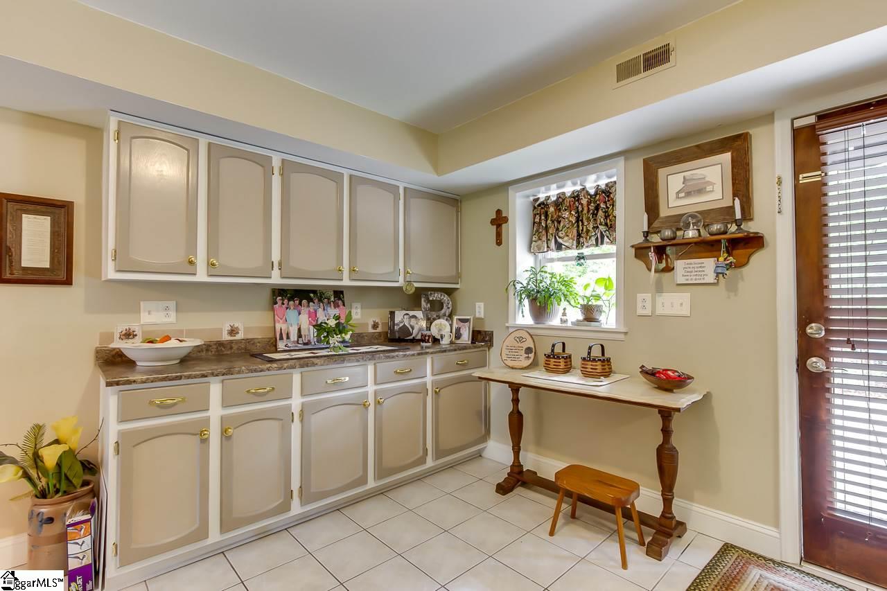 537 Rockmont Road Greenville, SC 29615 - Photo 18 of 36 Gallery Image 18