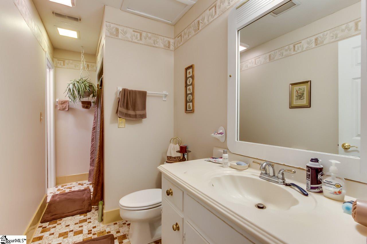 537 Rockmont Road Greenville, SC 29615 - Photo 27 of 36 Gallery Image 27