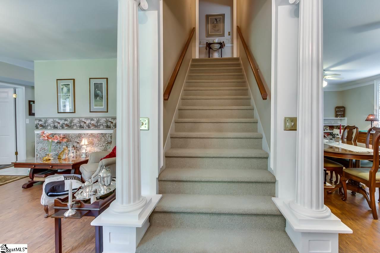 537 Rockmont Road Greenville, SC 29615 - Photo 6 of 36 Gallery Image 6