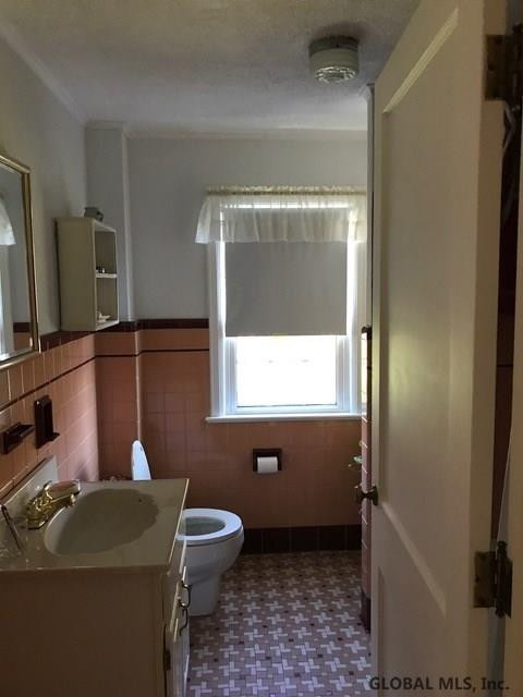 21 Coolidge Road Amsterdam, NY 12010 - Photo 34 of 37 Photo 34