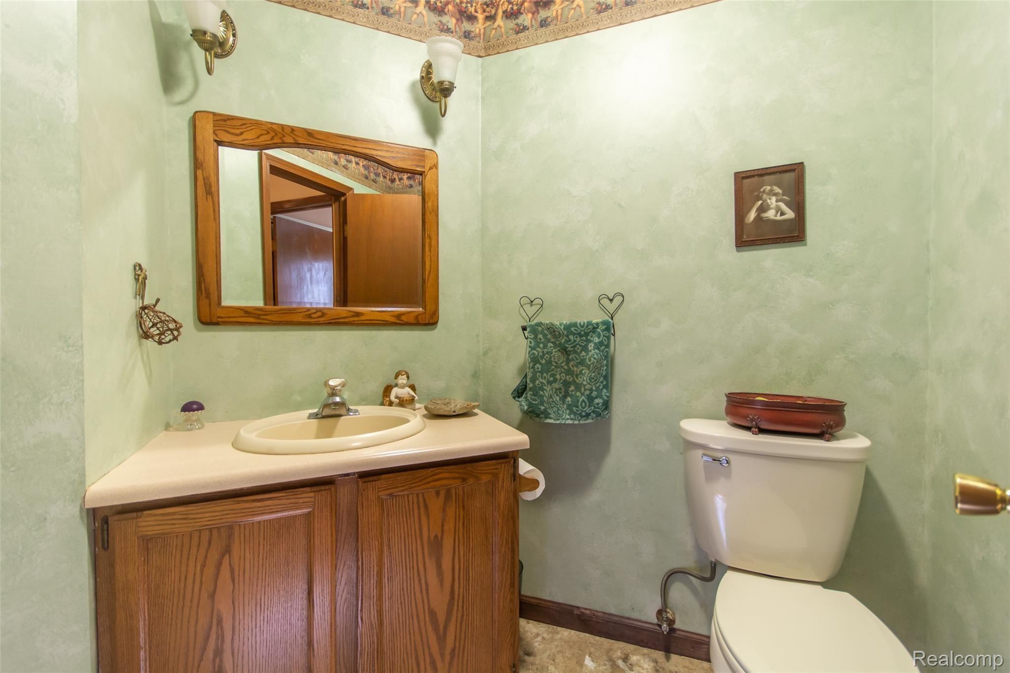 6470 Hartland Road Fenton, MI 48430 - Photo 23 of 39 DSC_7832.jpg