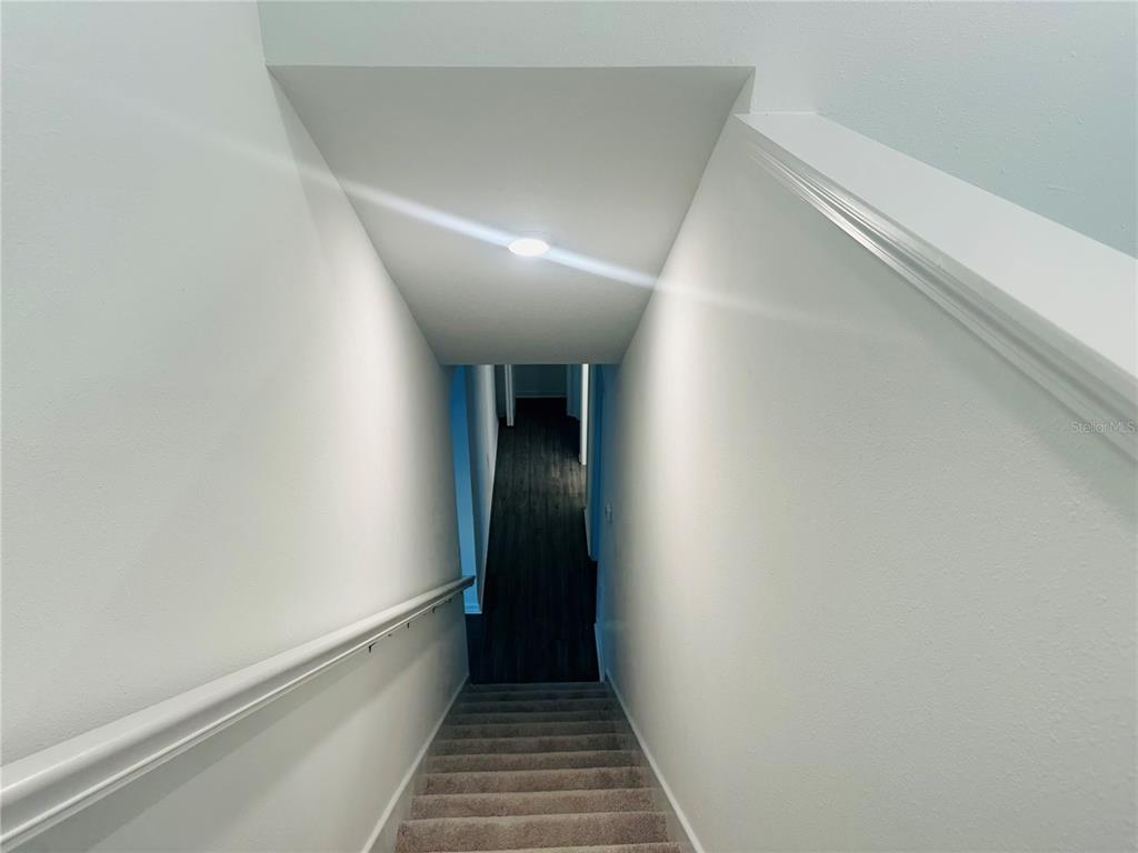 1139 Northwest 44th Court Road Ocala, FL 34482 - Photo 32 of 36 a view of a hallway