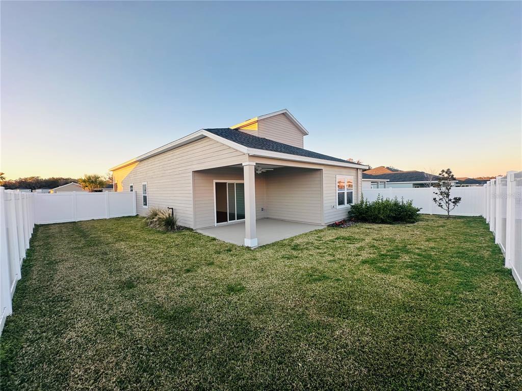 1139 Northwest 44th Court Road Ocala, FL 34482 - Photo 7 of 36 a house view with a garden space