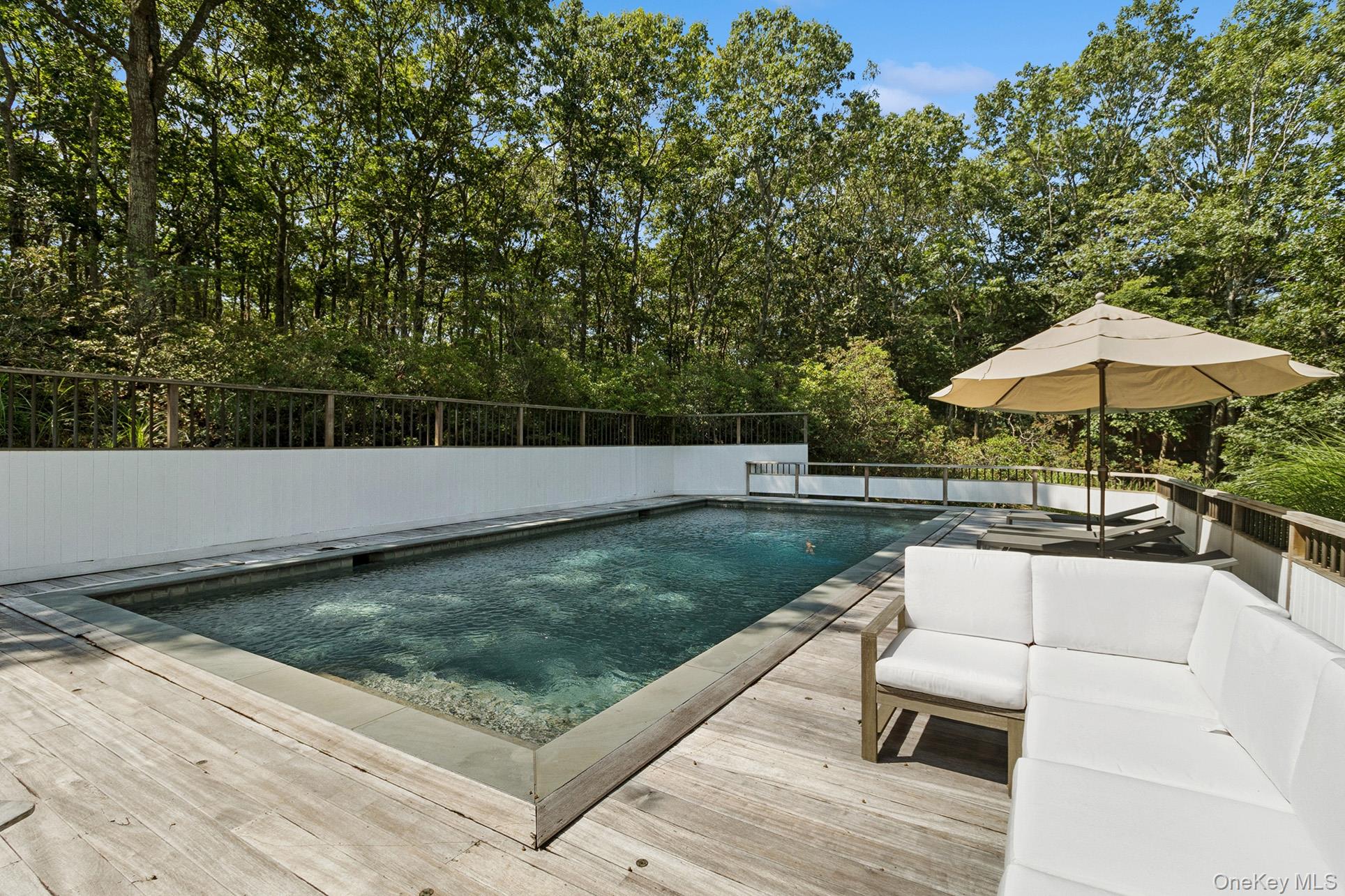 28 Ridge Road Wainscott, NY 11937 - Photo 16 of 40