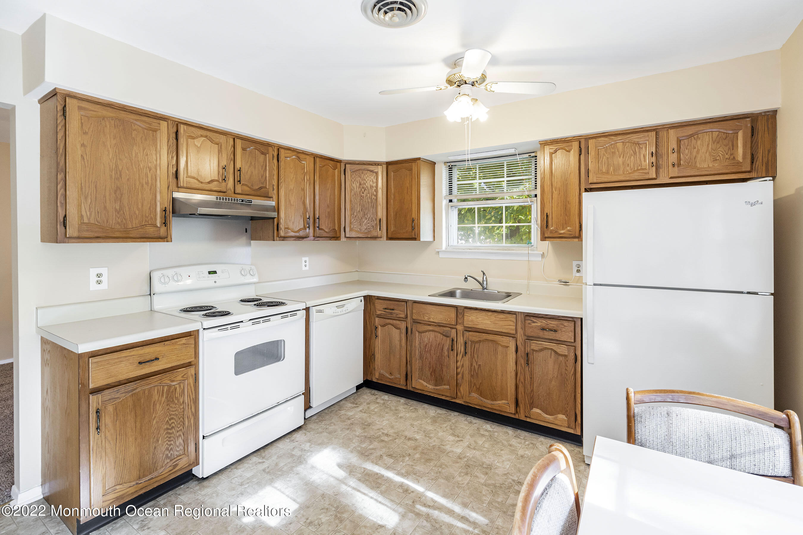 28 A Mill Road Whiting, NJ 08759 - Photo 9 of 25 Kitchen1c