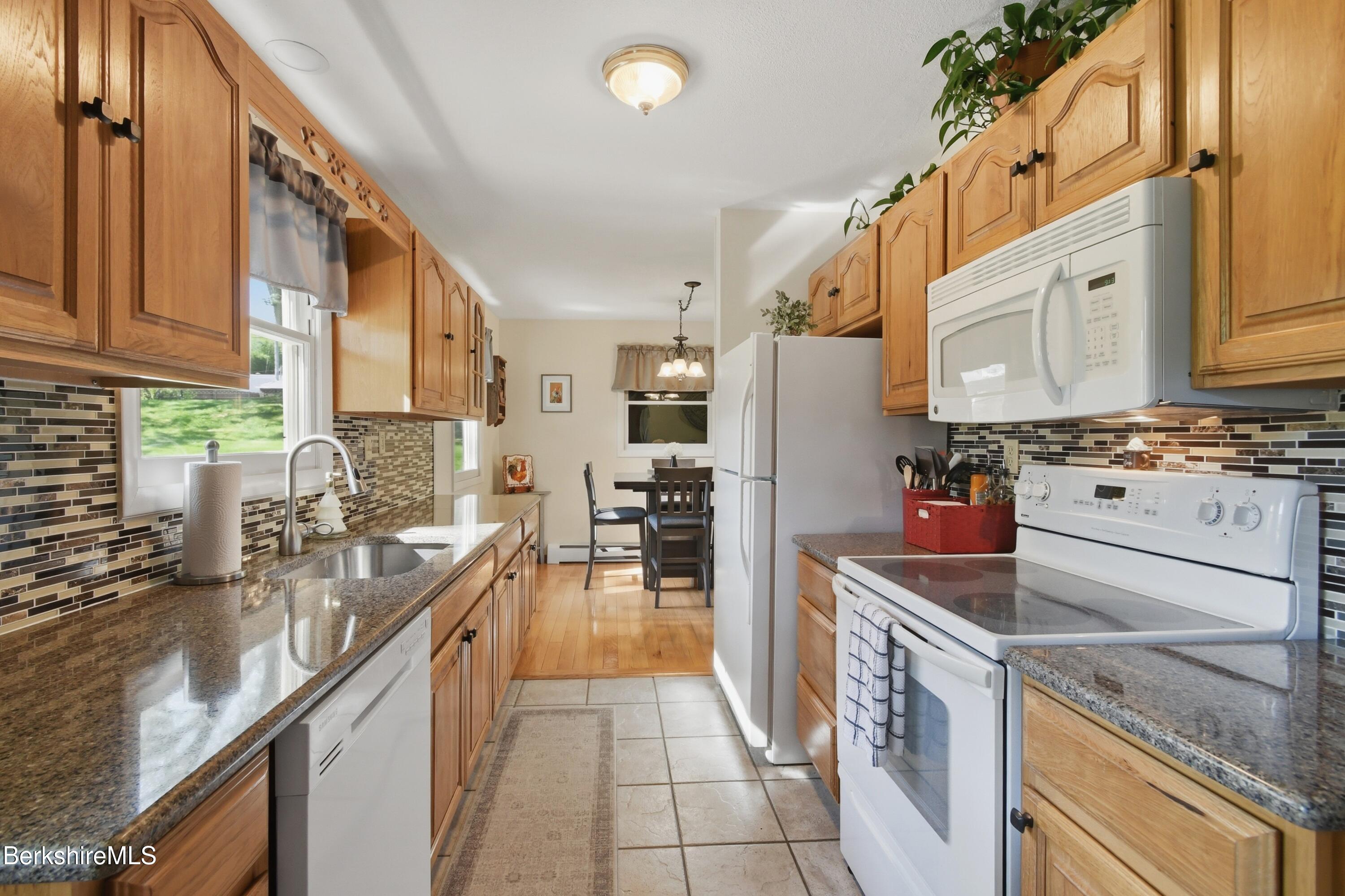 47 Ingalls Road Cheshire, MA 01225 - Photo 13 of 37 019_jan_1654