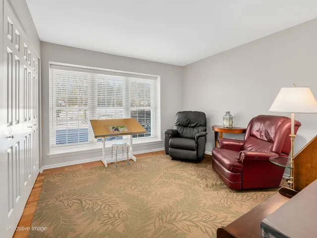 $525,000 | 1961 Wexford Circle, Wheaton, IL 60189