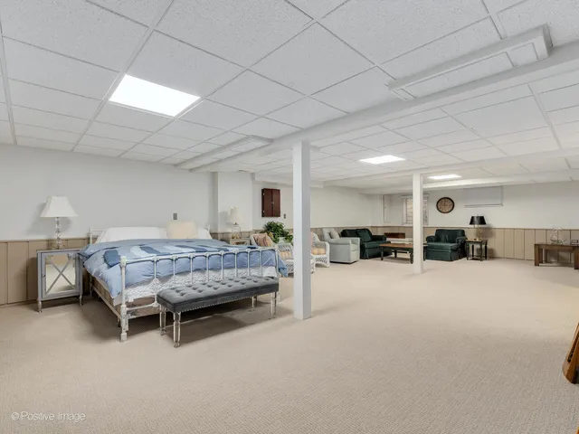 $525,000 | 1961 Wexford Circle, Wheaton, IL 60189