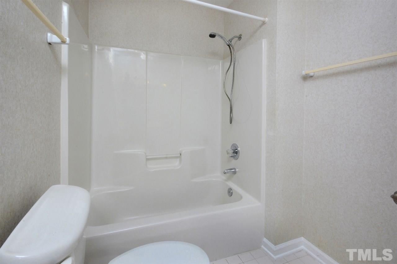 3216 Cromwell Road Durham, NC 27705 - Photo 14 of 19 Gallery Image 14