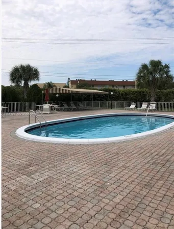 $1,475 | 8590 Sunrise Lakes Boulevard, Unit 206, Sunrise, FL 33322