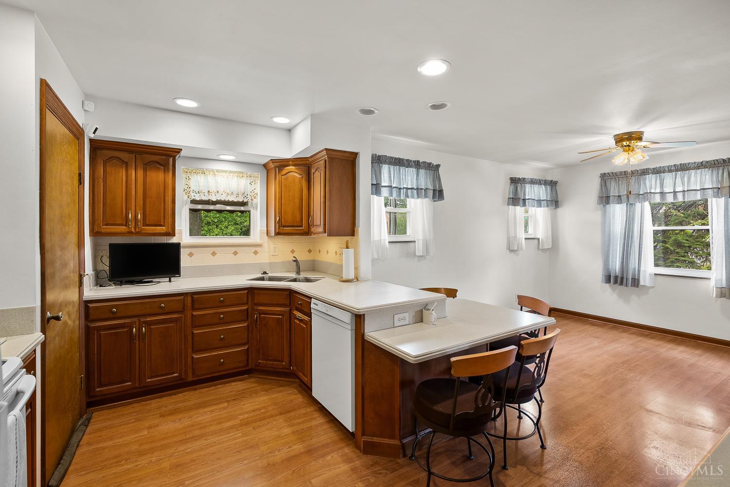 4997 Foley Road Cincinnati, OH 45238 - Photo 12 of 31 Gallery Image 12