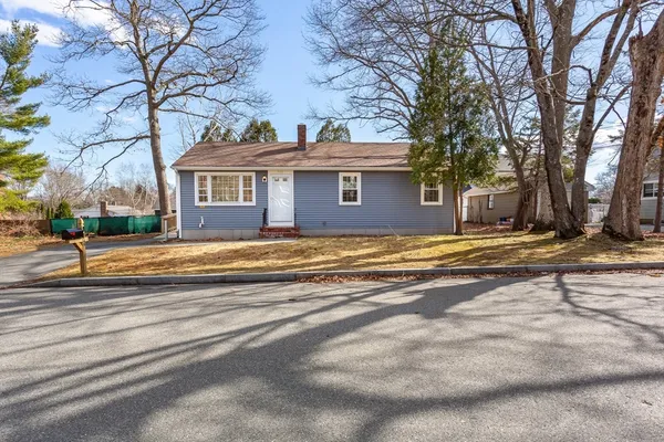 $499,000 | 946 Thorndike Street, New Bedford, MA 02745