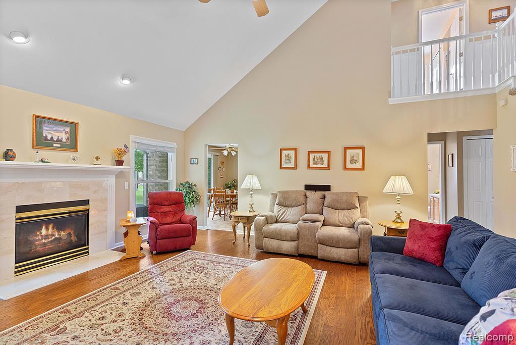 2017 Roundtree Rochester Hills, MI 48307 - Photo 6 of 36