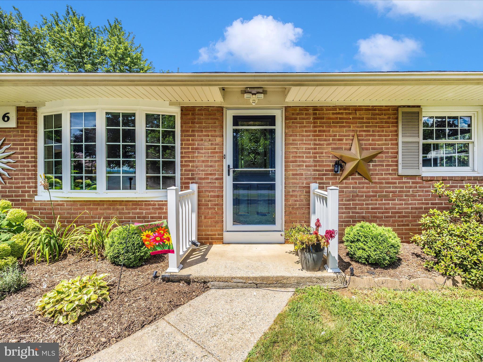 13826 Northcrest Road Hagerstown, MD 21742 - Photo 4 of 51 Exterior Front