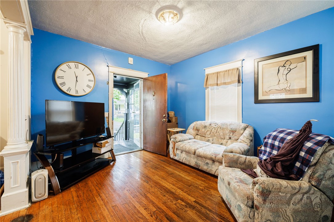 190 Hazelwood Terrace Rochester, NY 14609 - Photo 4 of 17 Gallery Image 4