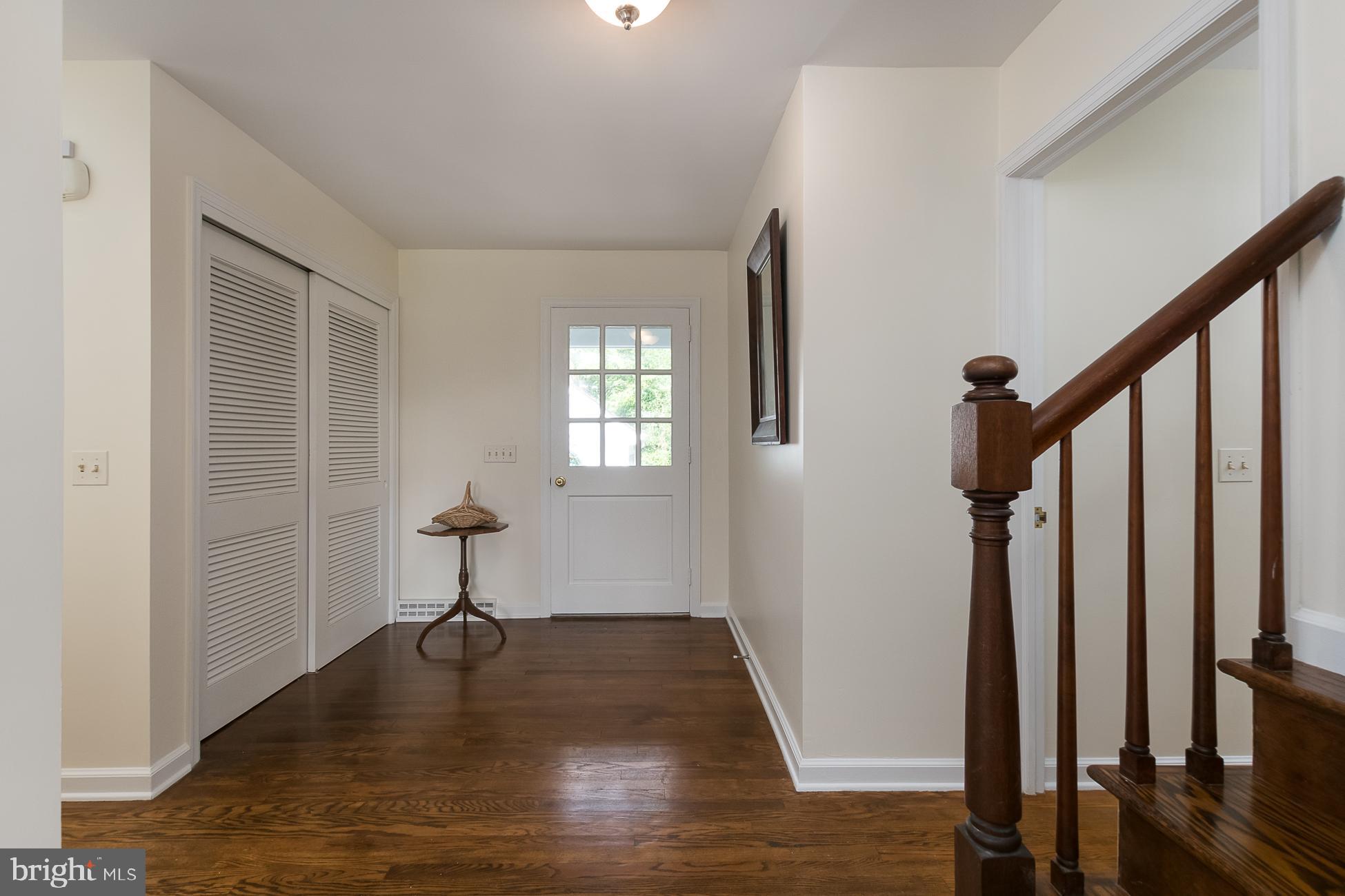 1040 Mercer Road Princeton, NJ 08540 - Photo 4 of 44 Front door and foyer