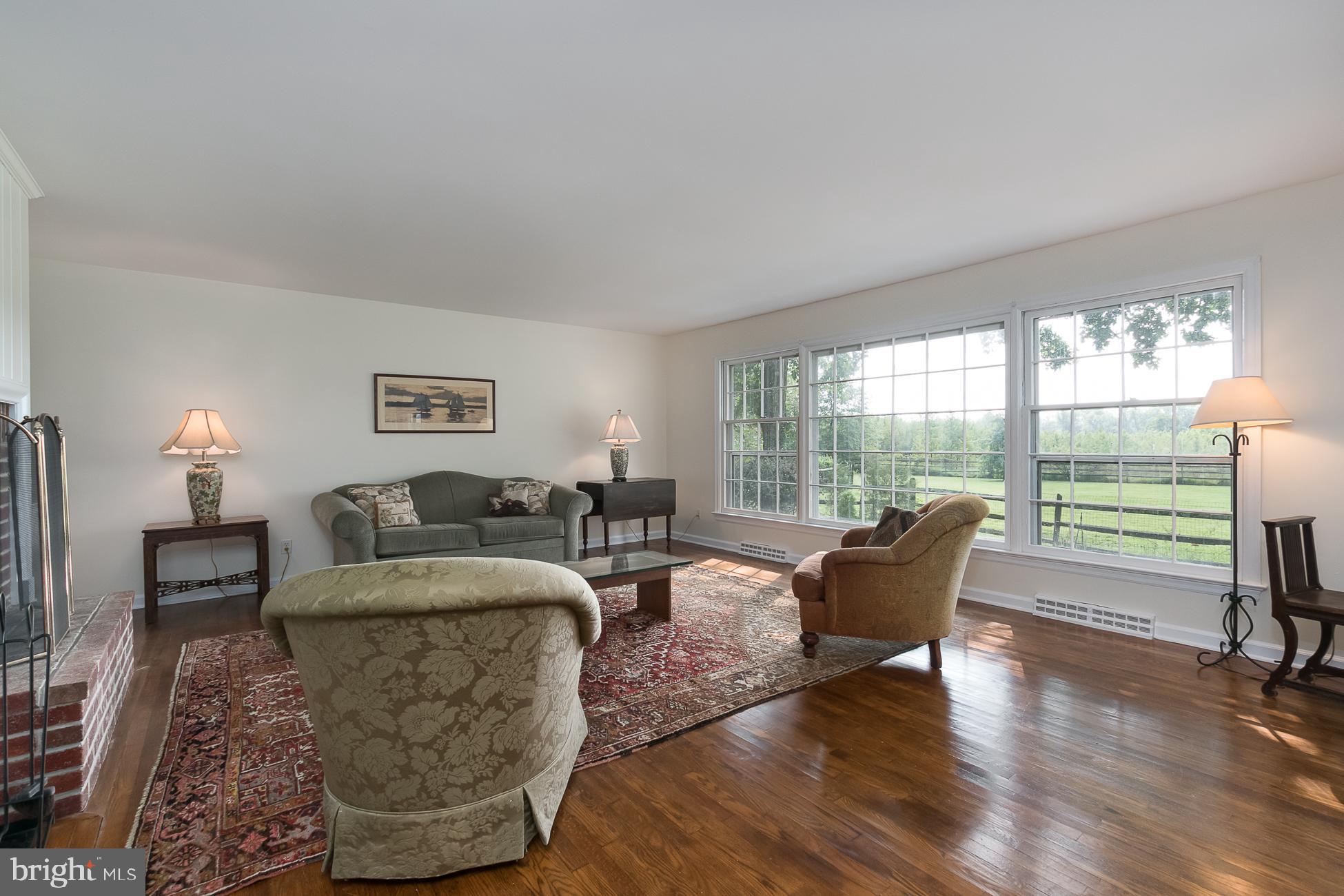 1040 Mercer Road Princeton, NJ 08540 - Photo 6 of 44 Living Room