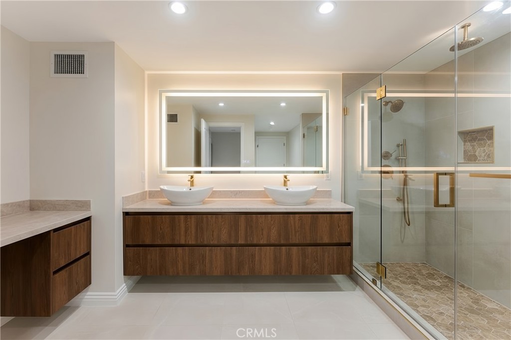 10750 Wilshire Boulevard, Unit 901 Los Angeles, CA 90024 - Photo 16 of 34