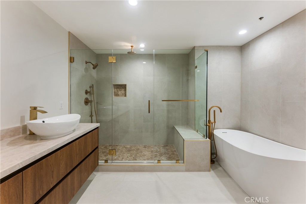 10750 Wilshire Boulevard, Unit 901 Los Angeles, CA 90024 - Photo 18 of 34