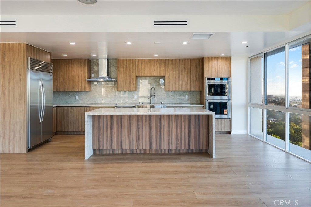 10750 Wilshire Boulevard, Unit 901 Los Angeles, CA 90024 - Photo 2 of 34