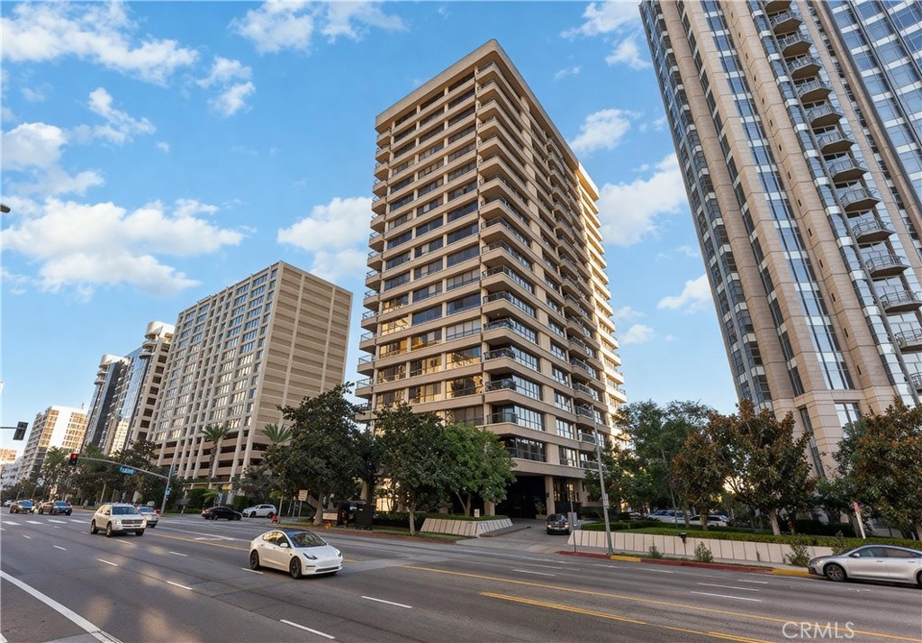 10750 Wilshire Boulevard, Unit 901 Los Angeles, CA 90024 - Photo 25 of 34