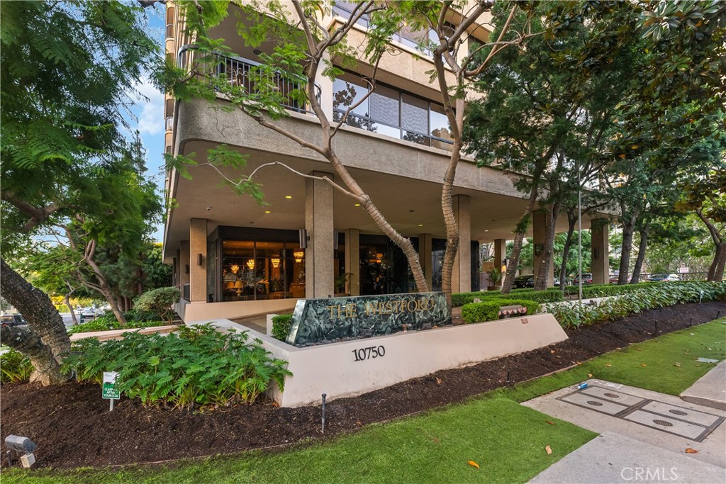 10750 Wilshire Boulevard, Unit 901 Los Angeles, CA 90024 - Photo 29 of 34