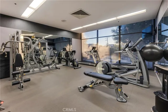 $14,000 | 10750 Wilshire Boulevard, Unit 901, Los Angeles, CA 90024