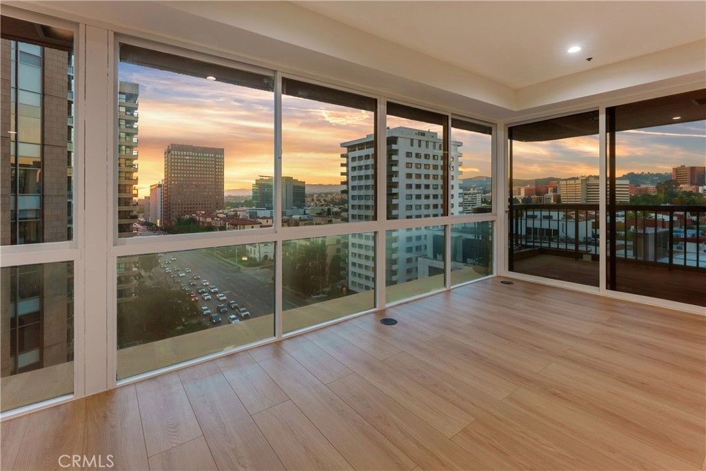 10750 Wilshire Boulevard, Unit 901 Los Angeles, CA 90024 - Photo 5 of 34