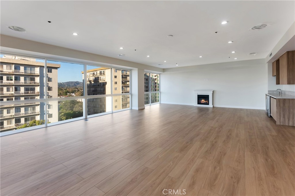 10750 Wilshire Boulevard, Unit 901 Los Angeles, CA 90024 - Photo 10 of 34