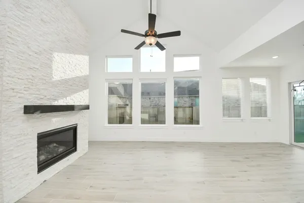 $415,990 | 9438 Chateau Hill, Manvel, TX 77578