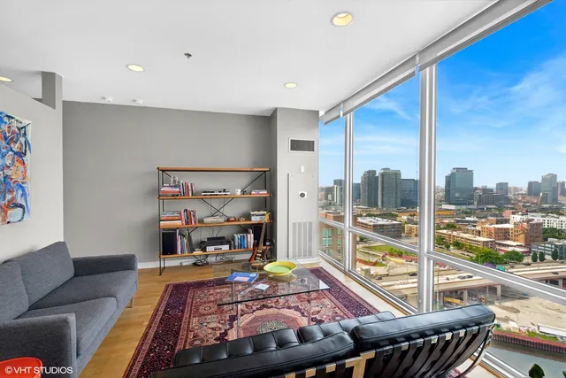 $375,000 | 653 North Kingsbury Street, Unit 2202, Chicago, IL 60654