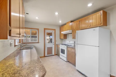 $599,000 | 564 Edith Court, Santa Rosa, CA 95401