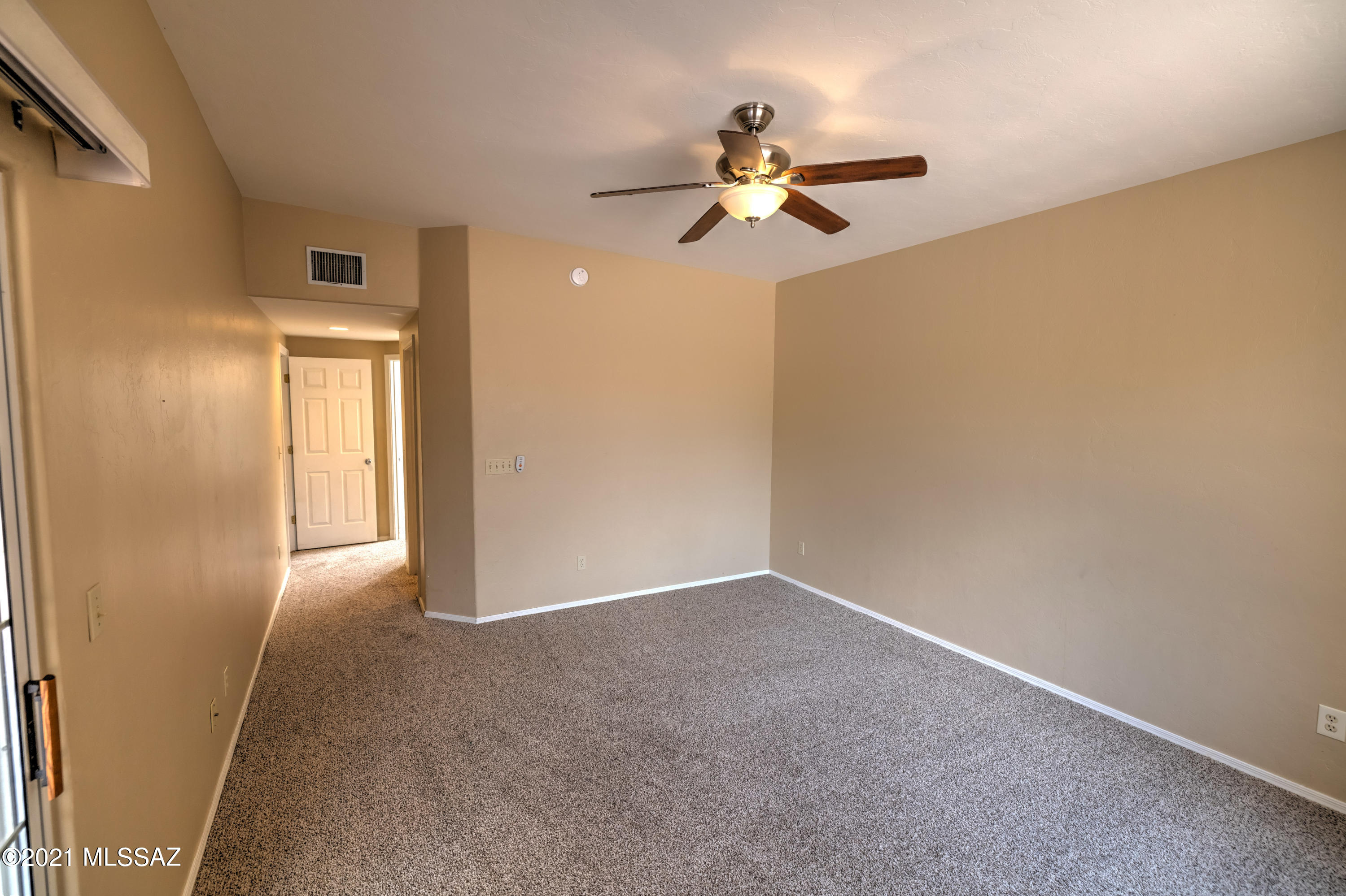 10196 North Inverrary Place Oro Valley, AZ 85737 - Photo 20 of 38
