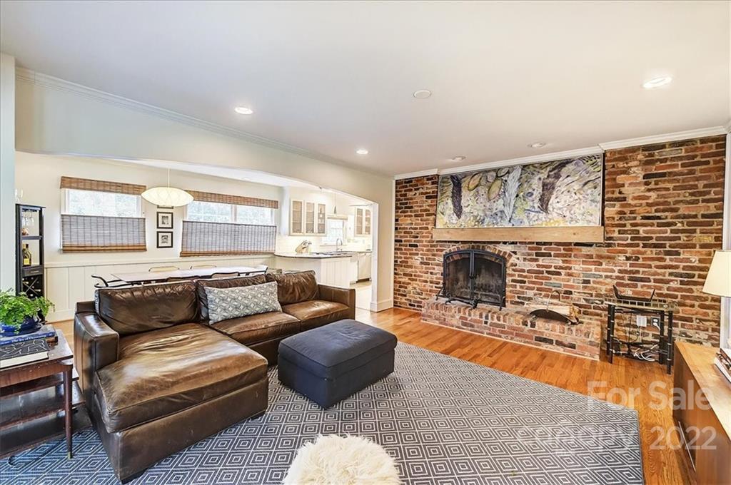 4700 Hardwick Road Charlotte, NC 28211 - Photo 8 of 47 Gallery Image 8