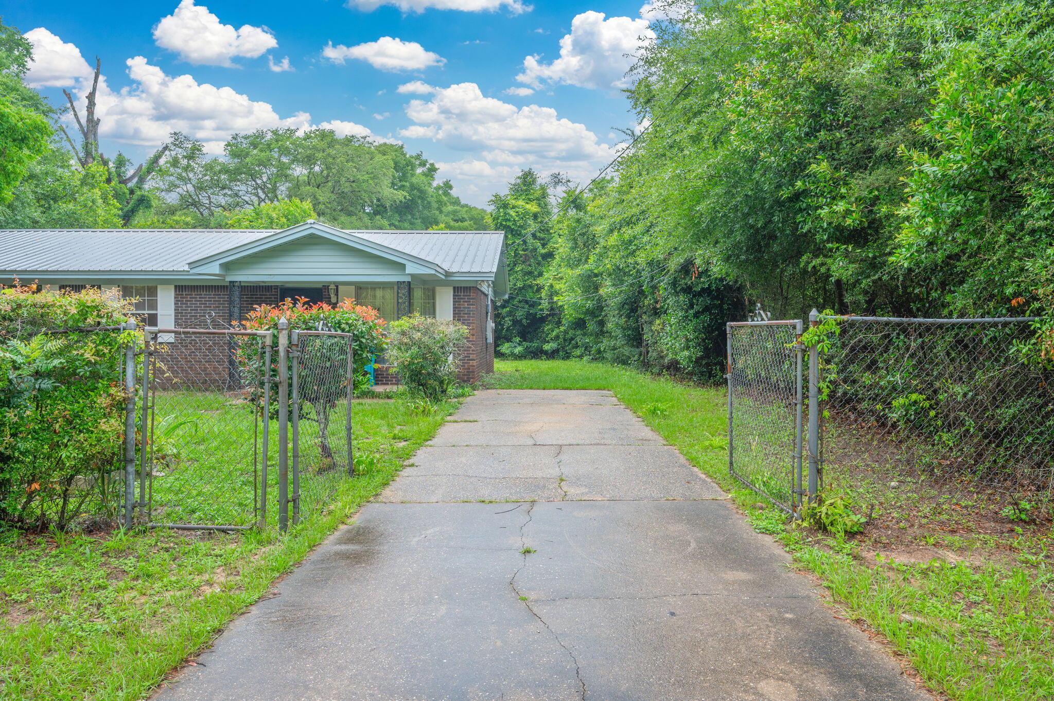 834 McDonald Street Crestview, FL 32536 - Photo 26 of 35 a view of a back yard