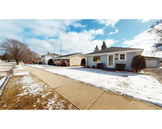 $203,000 | 1525 George Street, Manitowoc, WI 54220