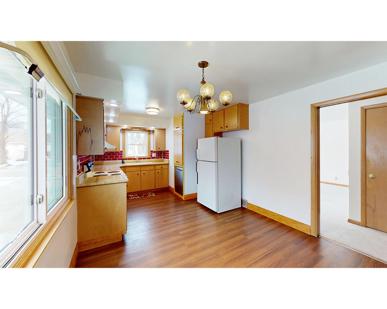 1525 George Street Manitowoc, WI 54220 - Photo 4 of 29 Kitchen from back entry