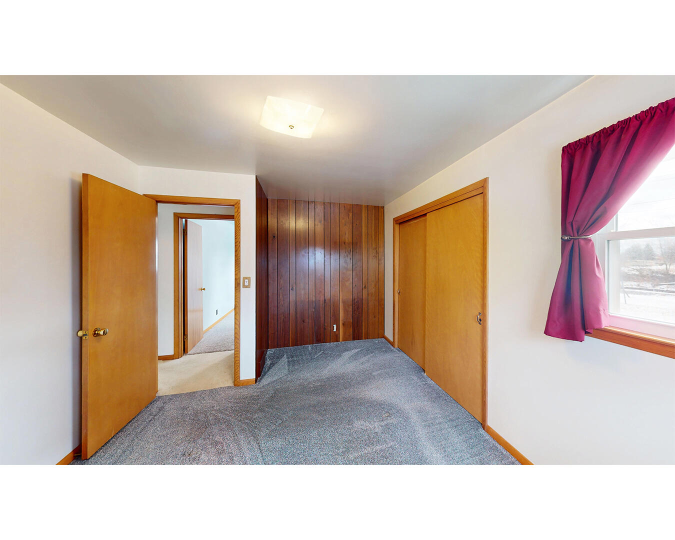 1525 George Street Manitowoc, WI 54220 - Photo 10 of 29 Primary Bedroom, view 2