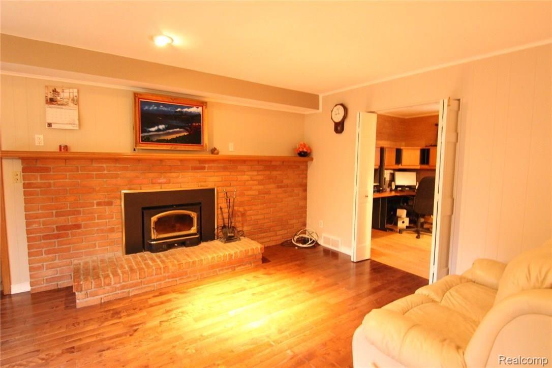 672 Old Perch Road Rochester, MI 48309 - Photo 21 of 52 IMG_7064.jpg