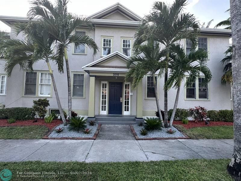 206 South 15th Ave Unit 3  