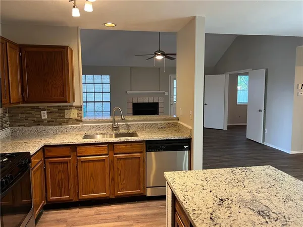 $1,895 | 4714 Castleman Drive, Austin, TX 78725