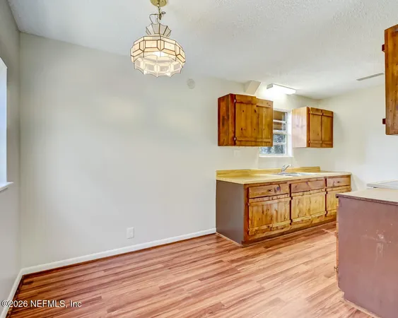 $239,000 | 20 North Dolphin Avenue, Middleburg, FL 32068