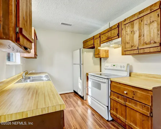 $239,000 | 20 North Dolphin Avenue, Middleburg, FL 32068