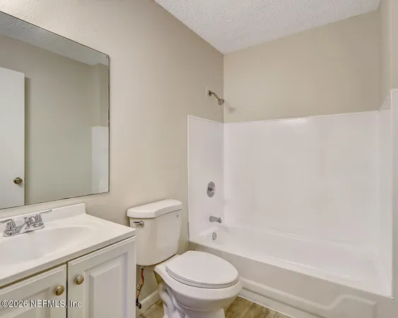 $239,000 | 20 North Dolphin Avenue, Middleburg, FL 32068