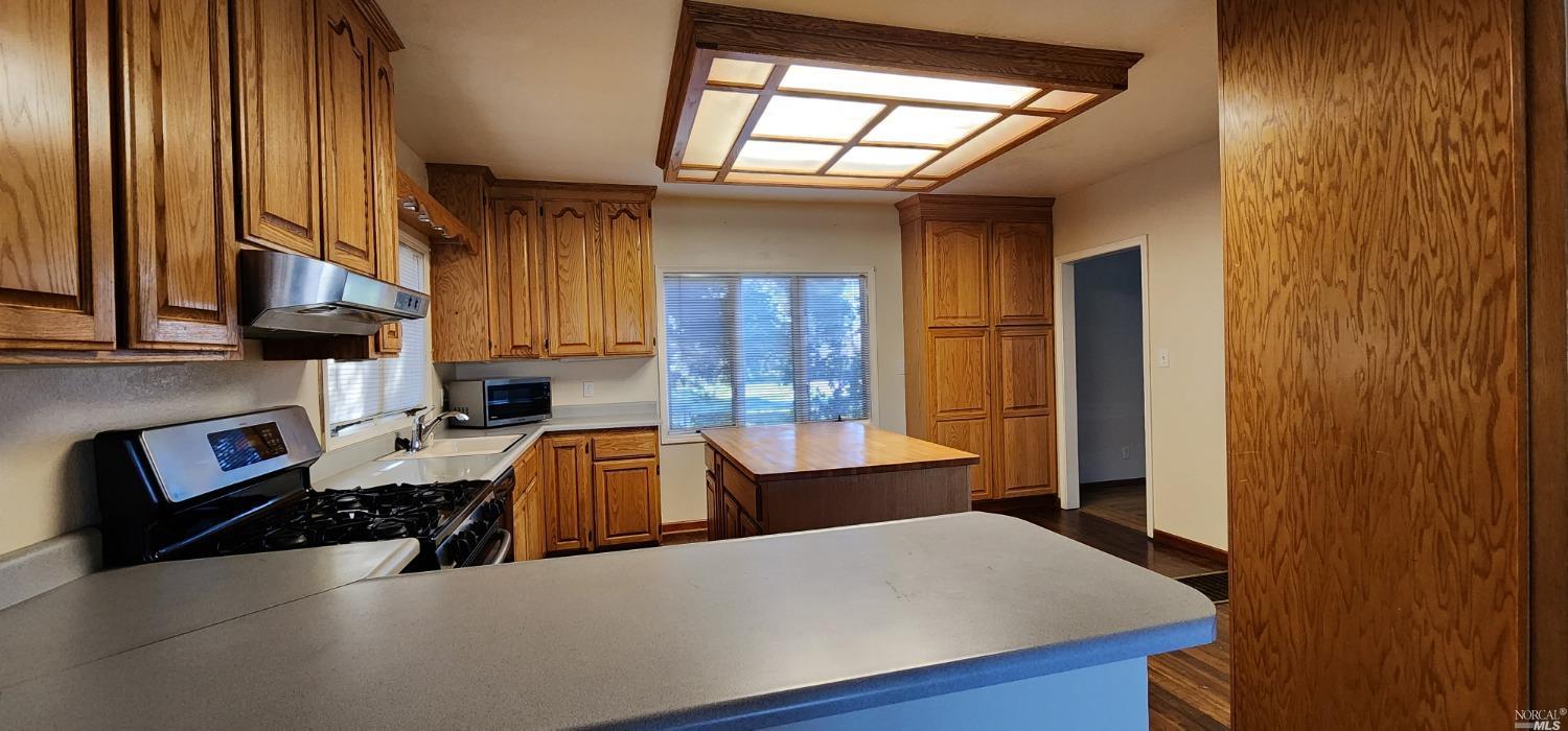 5188 Gordon Valley Road Fairfield, CA 94534 - Photo 9 of 17