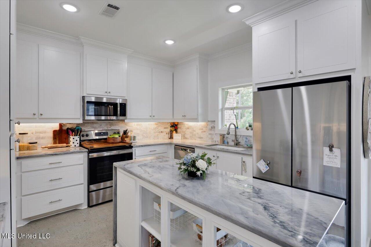 104 Shelby Mae Circle Brandon, MS 39042 - Photo 10 of 29 10-104 Shelby Mae Cir