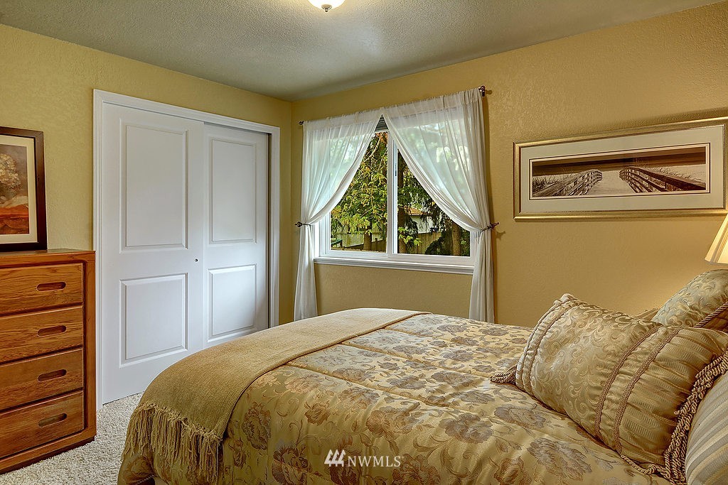 23 236th Place Southwest Bothell, WA 98021 - Photo 14 of 20