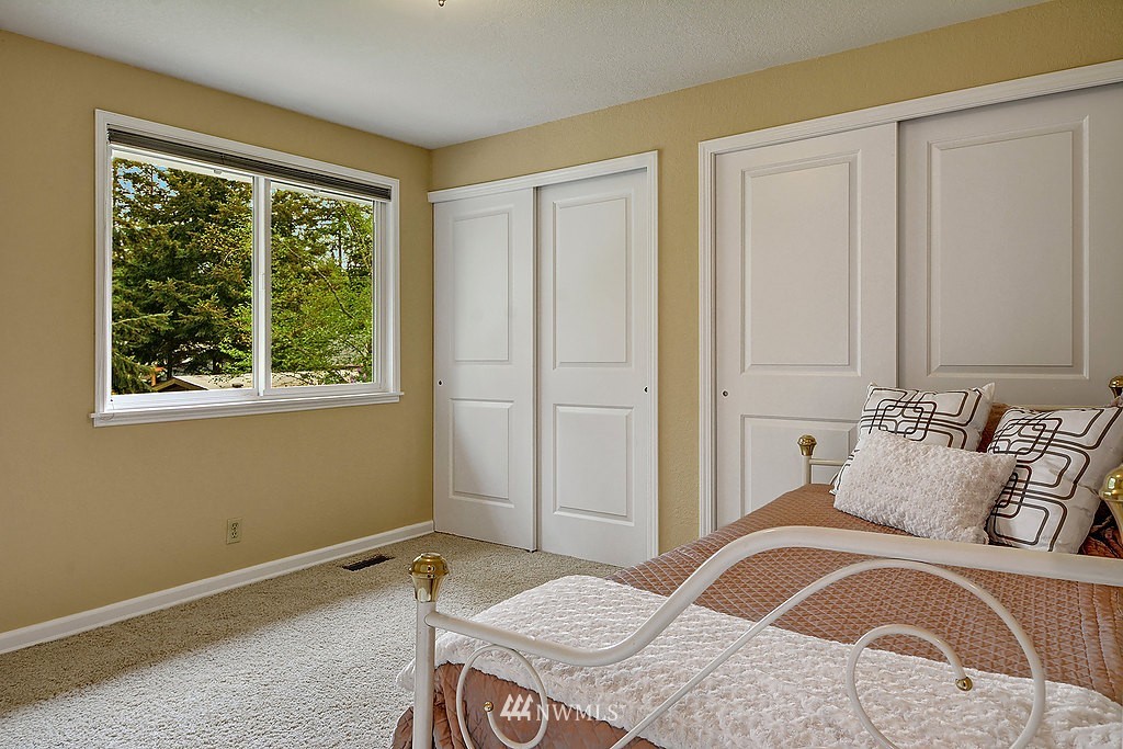 23 236th Place Southwest Bothell, WA 98021 - Photo 16 of 20
